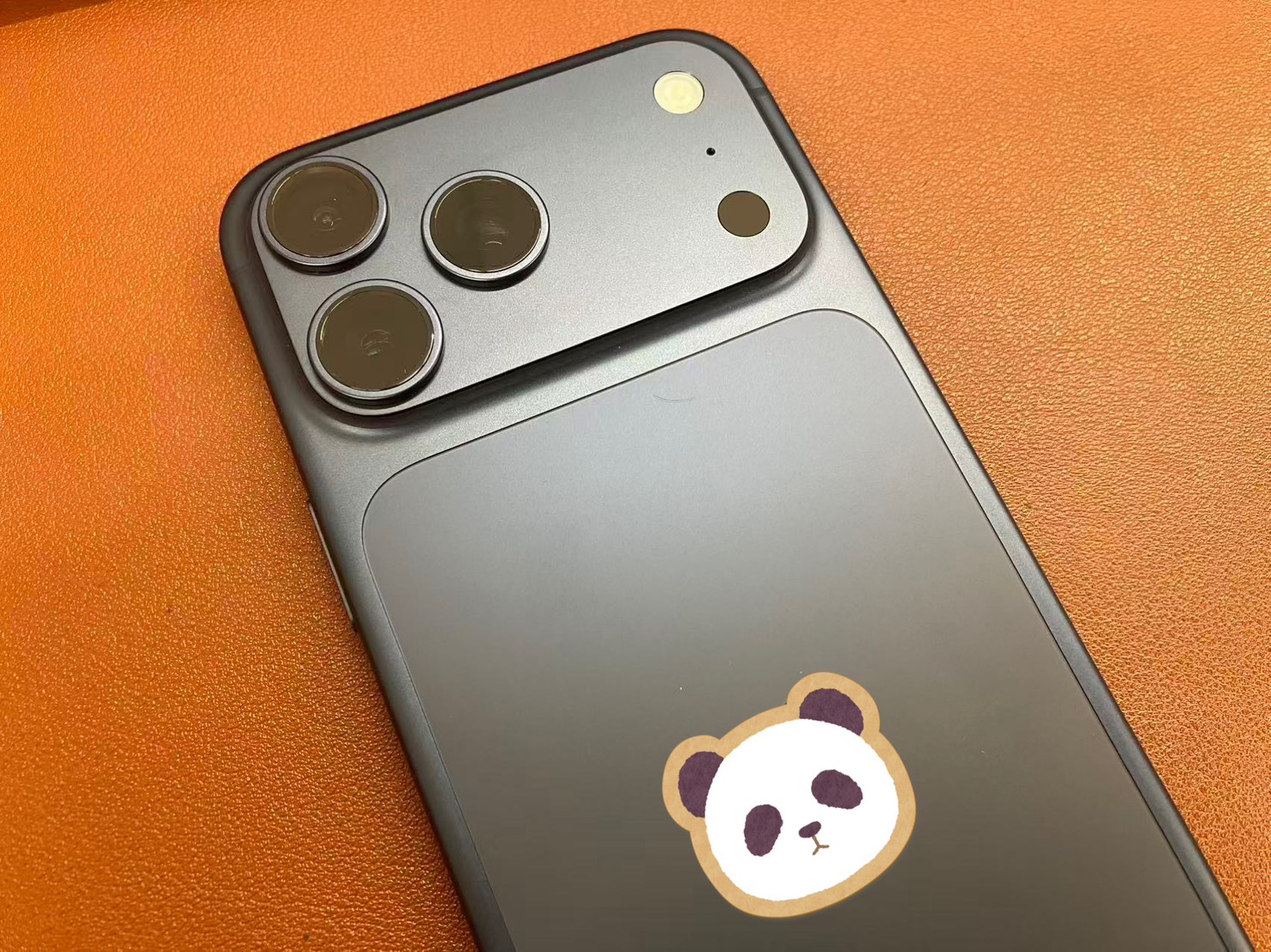 品川よりご来店】iPhone17ProMaxの画面交換修理をご依頼いただきました